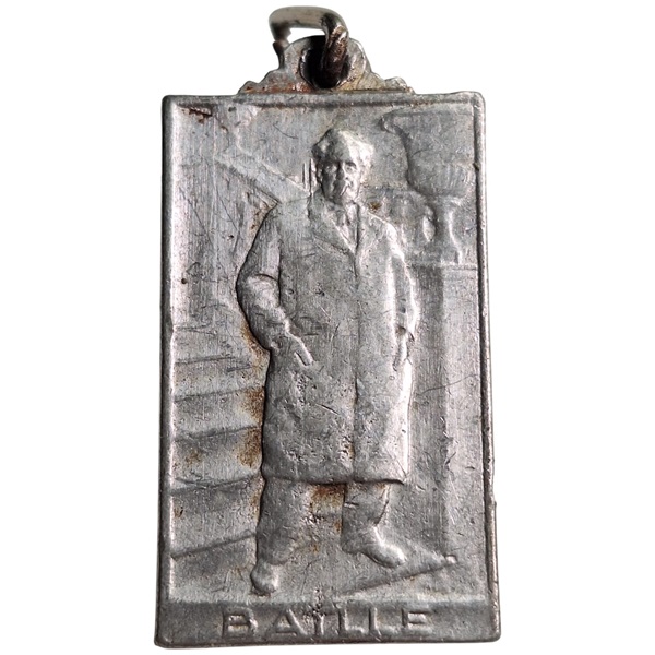 Medalla / llavero metálico de Batlle y Ordoñez 1929