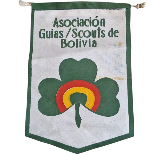 Banderín de la Asociación Guías y Scouts de Bolivia